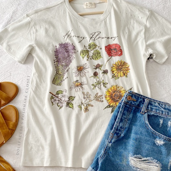 Urban Nation Tops - NWT Rustic Honey Flowers Tee
